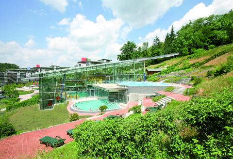 Therme Außenbecken